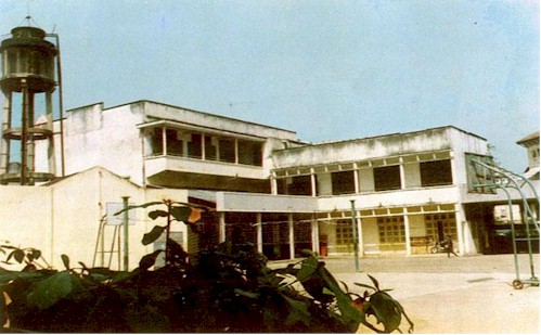 Giảng đường và bốn lớp học xây cất năm 1959