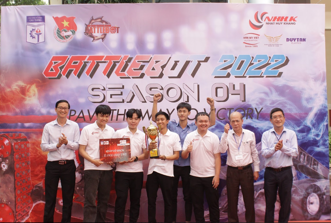 Final Round Of Battlebot Tournament 2022 - Season 04