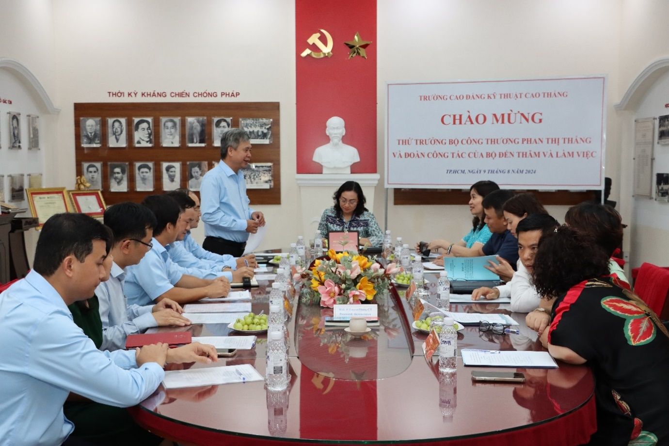 The Deputy Minister Of Industry And Trade Visited  Cao Thang Technical College