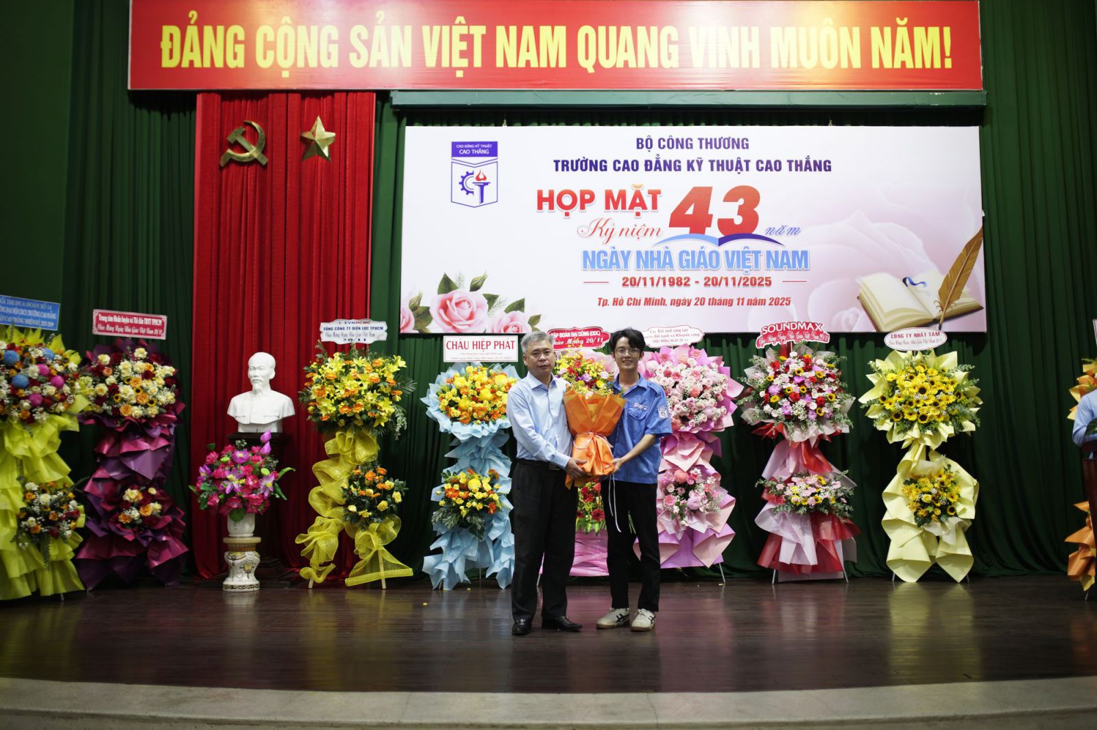 Hop mạt Nhà giáo Việt Nam 2025